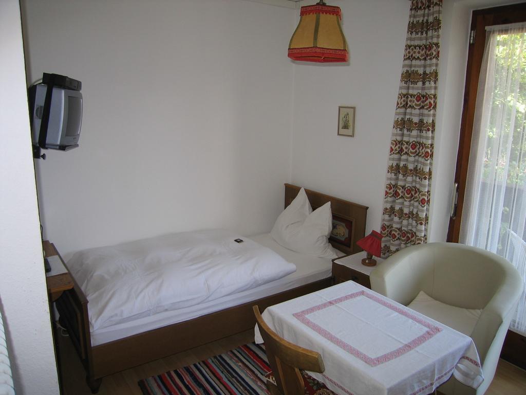 Gaestehaus Sonnenwinkel - Villa Roesler Sankt Wolfgang im Salzkammergut Phòng bức ảnh