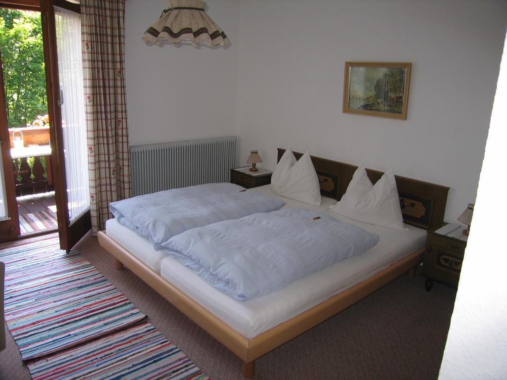 Gaestehaus Sonnenwinkel - Villa Roesler Sankt Wolfgang im Salzkammergut Phòng bức ảnh